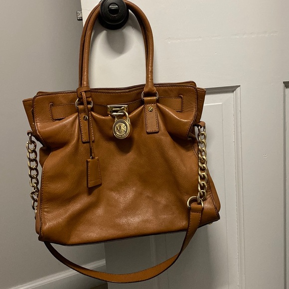 Michael Kors Womens Large Hamilton Satchel Tote. Chestnut Brown soft leather - Picture 1 of 9